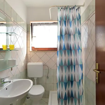 Boris 2058 Apartman *